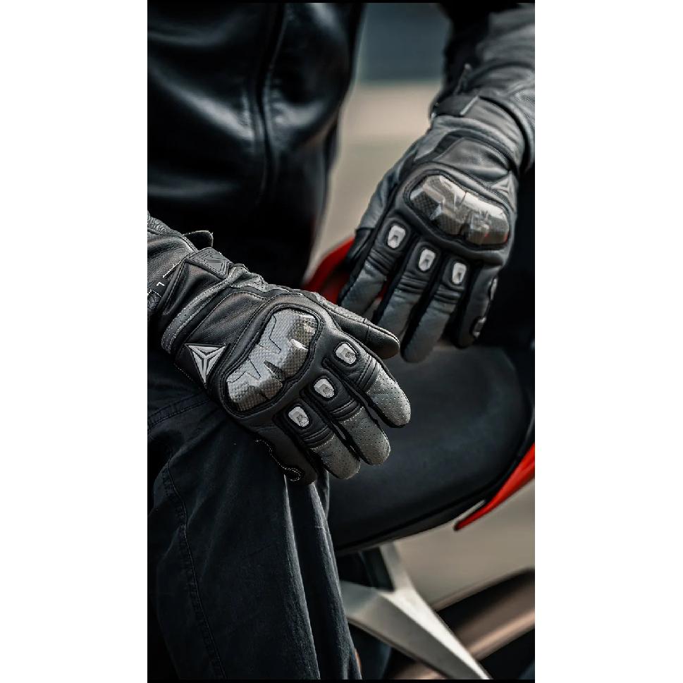 Summer Motorcycle Glove Men Carbon Fiber Biker Racing Gloves Women Breathable Riding Gloves Leather Motorcycle Equipment