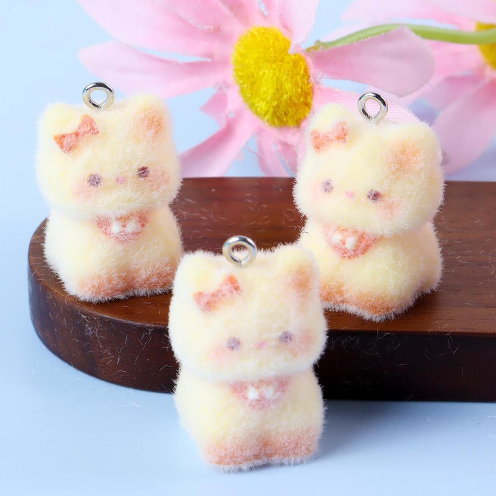 3D Cute Kitten Flocking Pendant: DIY Keychain, Phone Charm & Bag Accessory