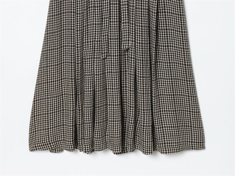 2025 Winter Retro Plaid Pleated Midi Dress