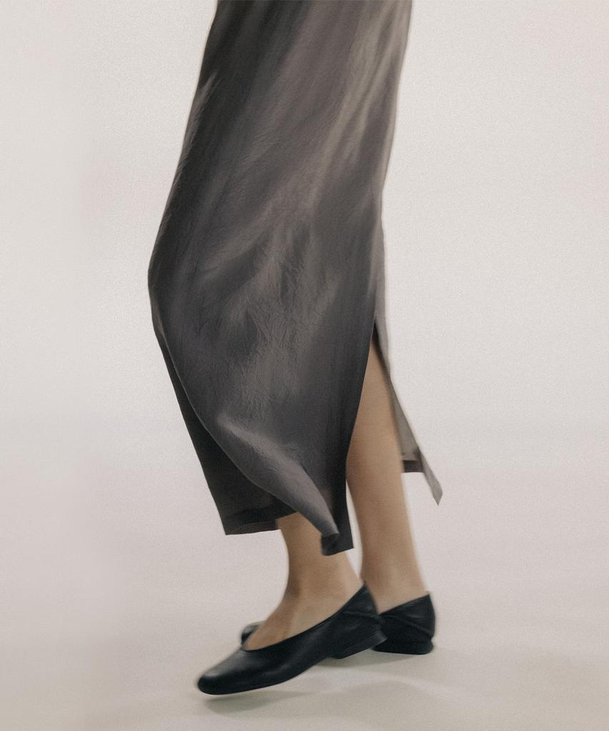 Beullaengkeulumumeon Wrinkle H Skirt_Mauve