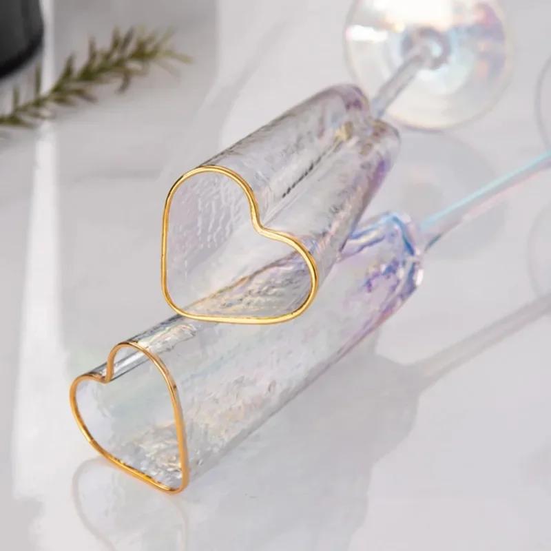 Fashion Golden Rimmed Heart Shaped Glass Goblet Durable Wine Drinking Glass For Home Party Club