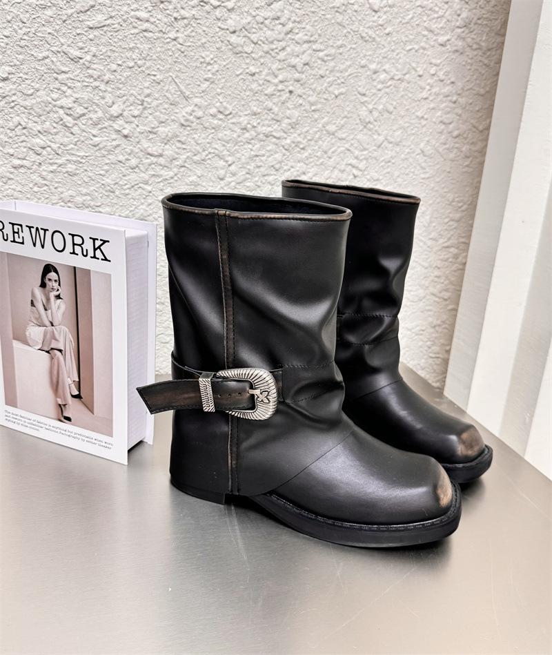 

2025 autumn and winter new knight boots fashion women s boots low heel thin boots short boots square heel 39