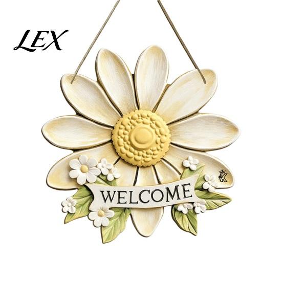 Patio Hanging Ornament Wooden Welcome Sign, Rustic Door 2D Daisy Butterfly Print, Spring Hanger Halloween Thanksgiving Easter Seasonal Holiday