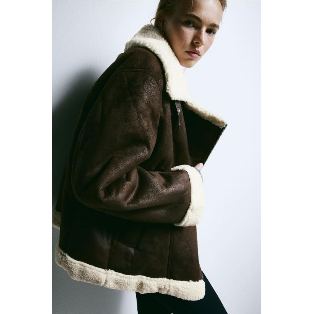 

Куртка свободного кроя HM Teddy Linen темно-коричневого цвета