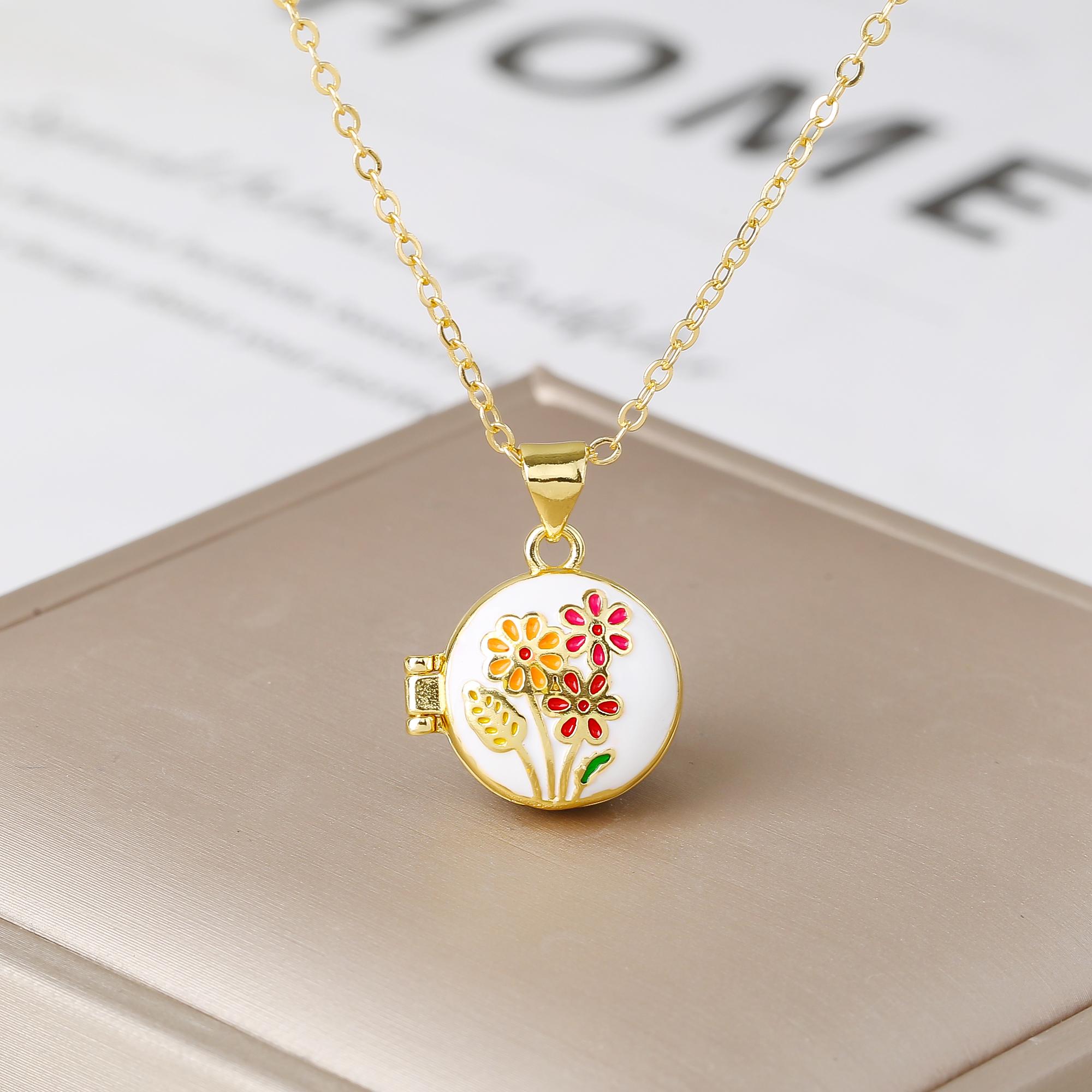 

Round Photo Box Enamel Flower Gold-Plated Pendant Necklace Fashion for Women s Girls Party Wedding Luxury Zircon Gift