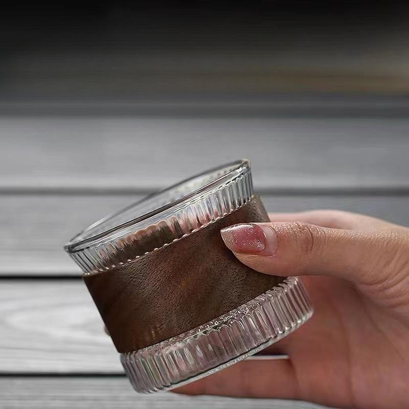 1pc Glass Coffee Mug Japanese Style Walnut Cup SleeveTransparent Kawaii Cup Coffeeware Beautiful Tea Mugs Beer Mug Cute Mug
