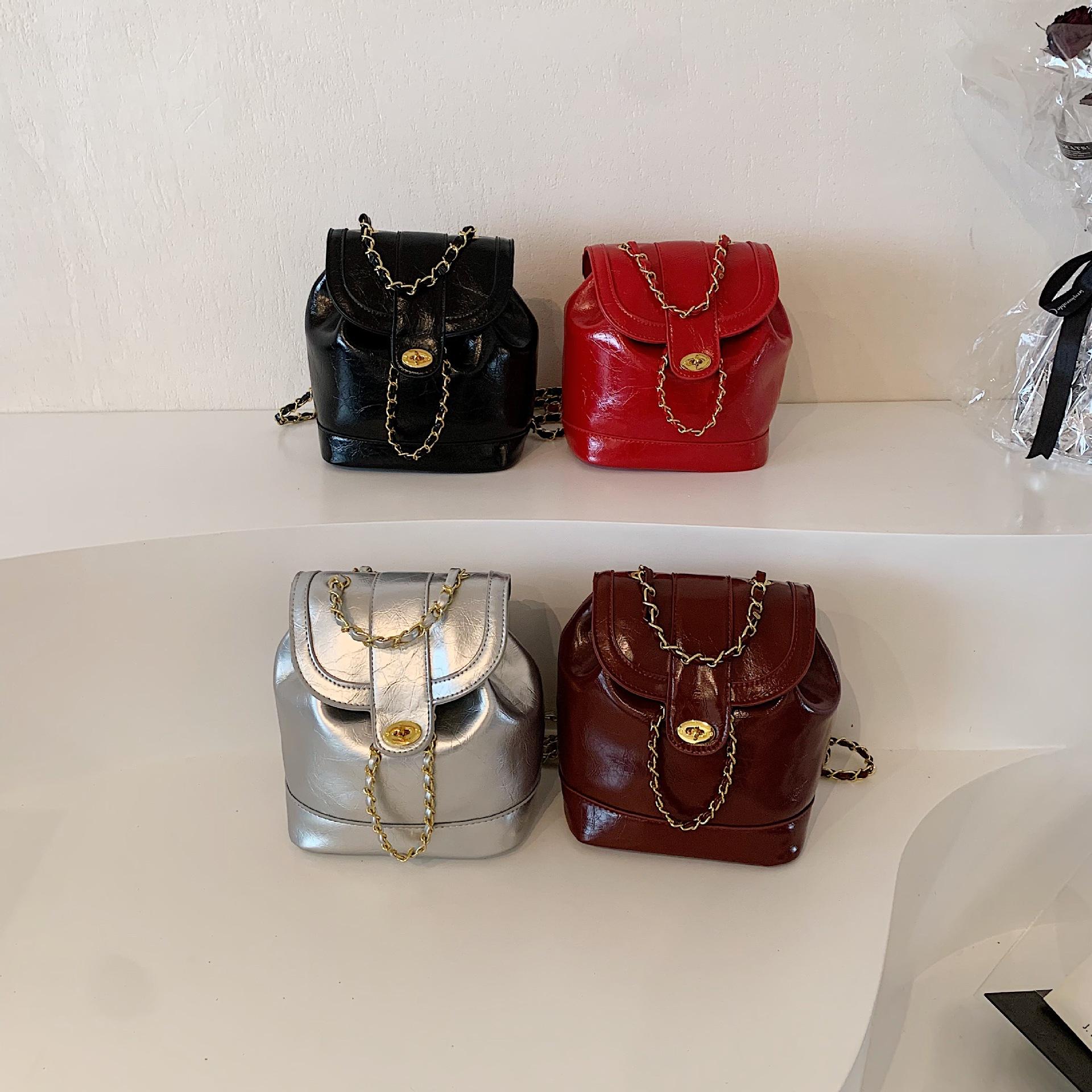 

Versatile backpack women s 2025 Korean version ins oil wax leather small bag single shoulder women s bag diamond chain backpack bag серебряный
