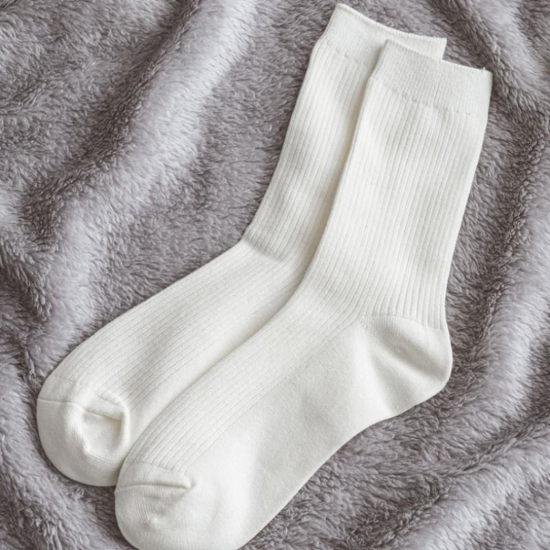 Monfoot Women S Warm Ribbed Long Neck SockS White