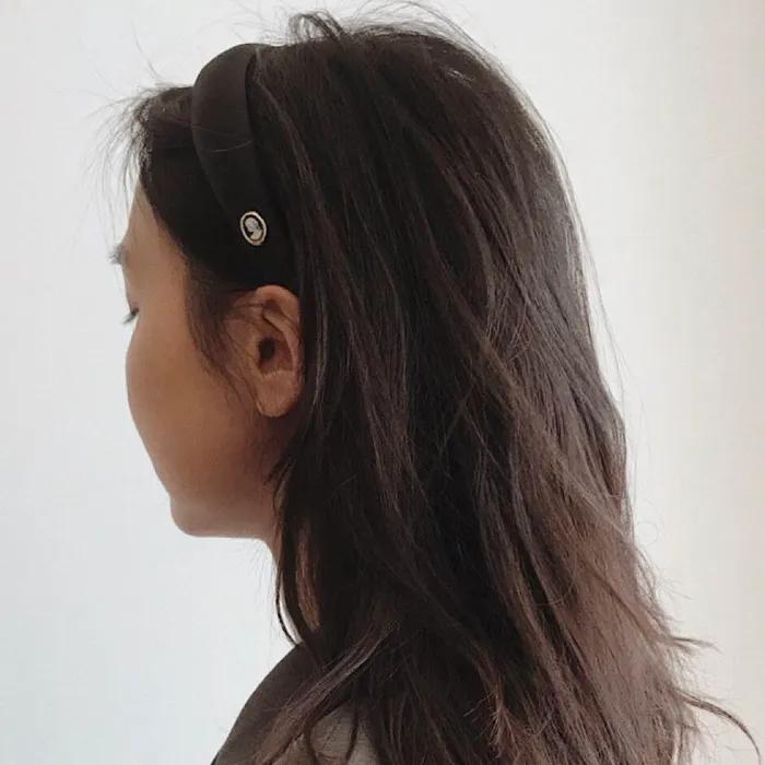 Cameo Satin Volume HairBand [Black]