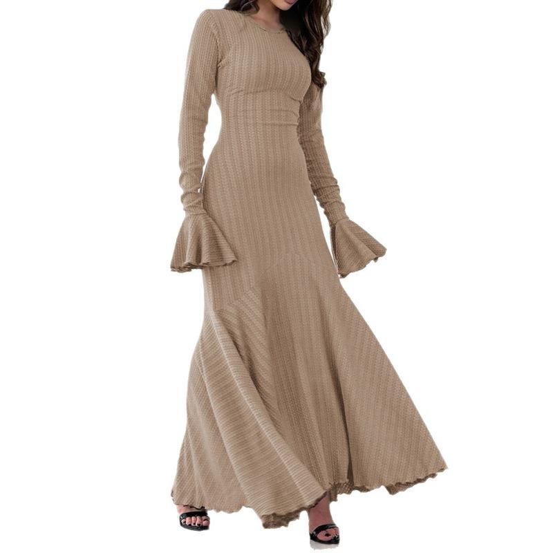 Fashionable Temperament and Elegant Style Slim Sweater Long Skirt Dress 2025 Solid Color Round Neck Personalized Dress