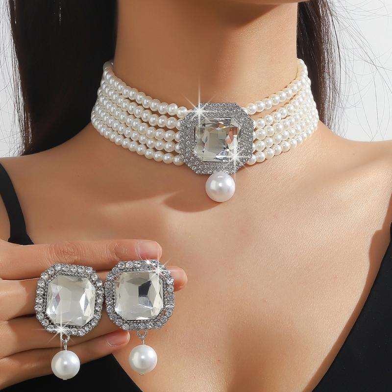 Pack Of 1 Set Elegant Multilayer Faux Pearls And Geometric Crystal Necklace and Earrings Set For Women Lady