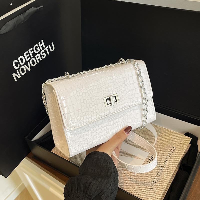 Premium Texture Temperament Versatile Urban Commuting Solid Color Chain Small Square Bag Simple Casual Shoulder Messenger Bag