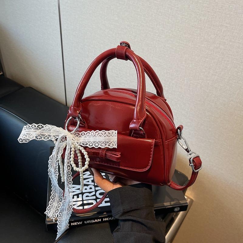 Niche design new handbag bag women's shell bag shoulder messenger bag fashion literary small square bag