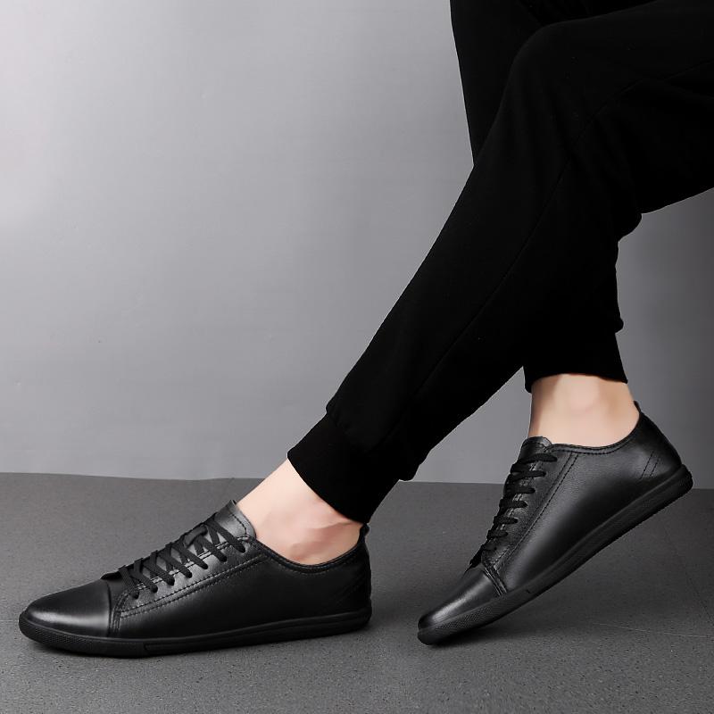 Fashion 2025 Hot Sale Genuine Leather Casual Shoes Men All-match Outdoor Walking Shoes Lightweight Skate Shoes Men Flats Mens Sneakers