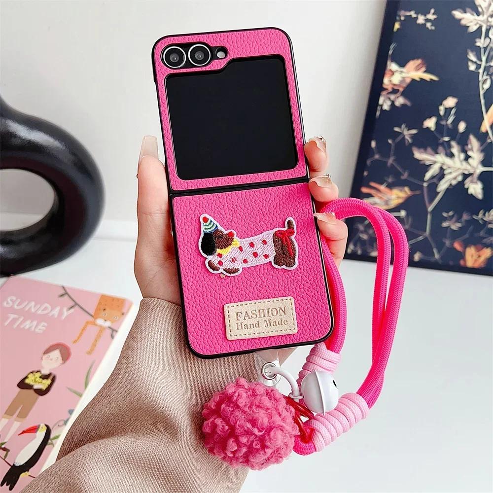 Cartoon Wrist Strap Leather Phone Case for Samsung Galaxy Z Flip 6 5 4 3 Flip6 Flip5 Flip4 Flip3 5G Shockproof Protective Cover