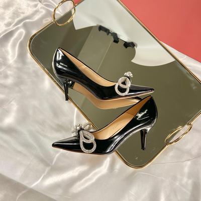 Nuove scarpe singole nere sexy a punta in vernice strass tacco sottile scollate tacchi alti