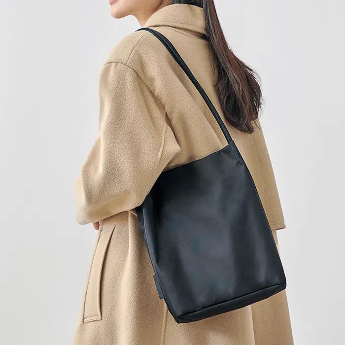 SLIM NEAT BAG _CLASSY (Black) Slim Knit Bag _ Classy