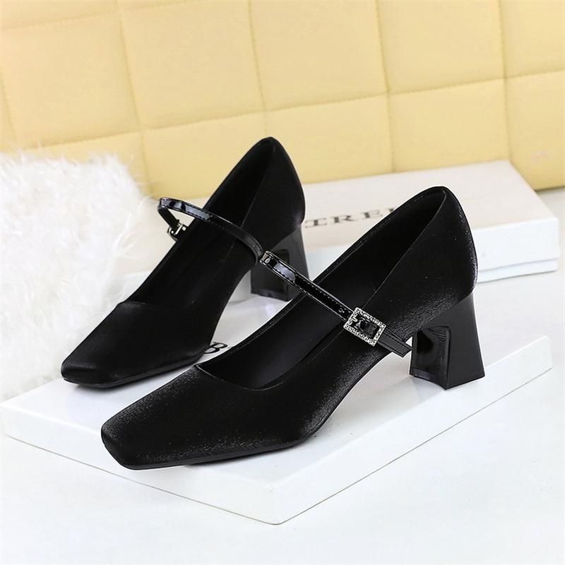 Fashion Fragrance Square-Head Rhinestone Strap Silk Satin Thick Heel Medium Heel Shallow Mouth Comfortable And Slim Single Shoes Fashion