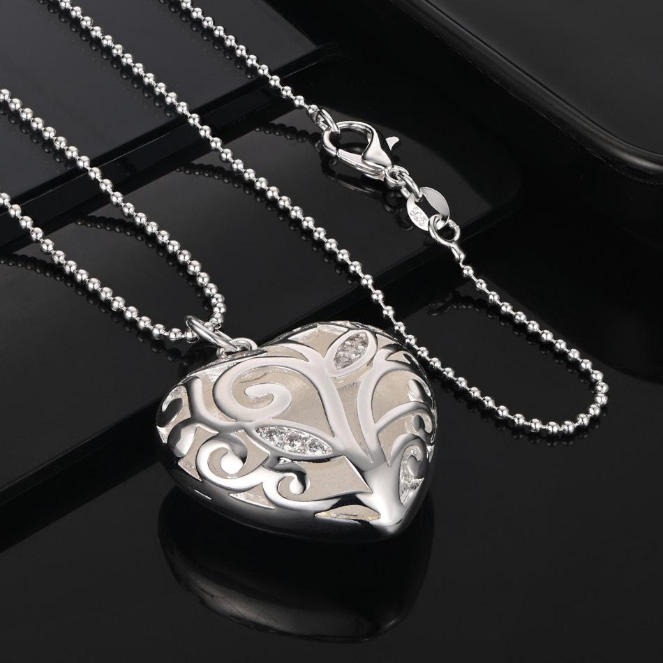 Copper Heart Hollow Pendant Necklace Women'S Exquisite Cute Wedding Party Jewelry