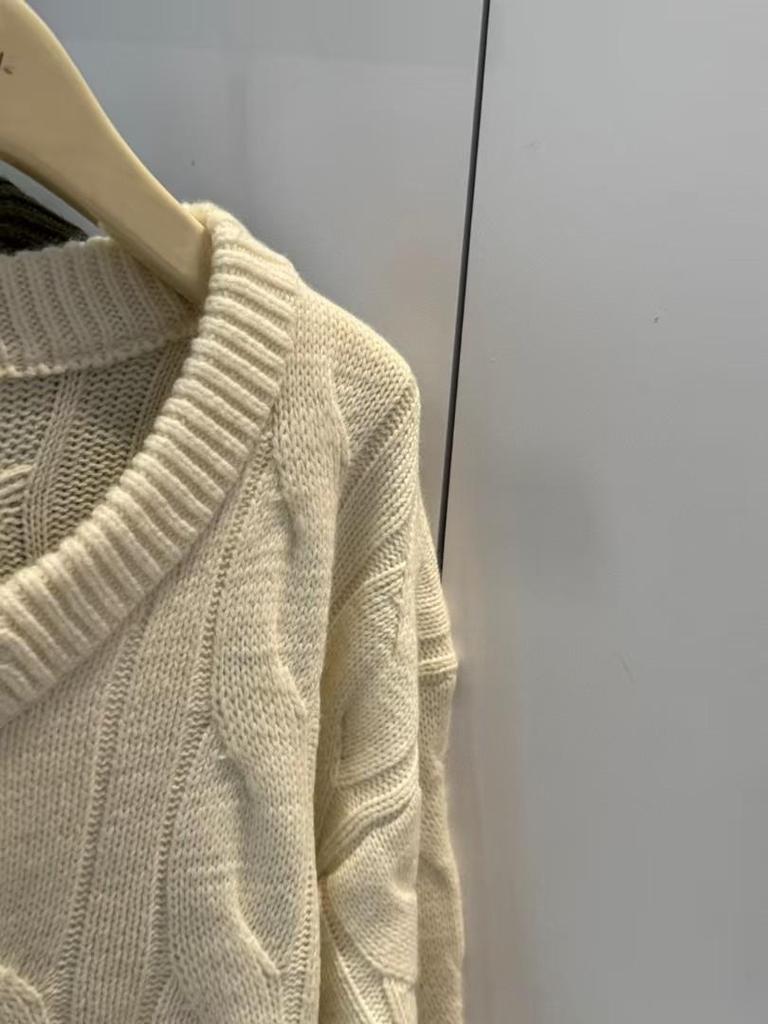 Euro-American Autumn/Winter V-Neck Cashmere Wool Cable Knit Sweater - Women's Loose Fit Long Sleeve Top