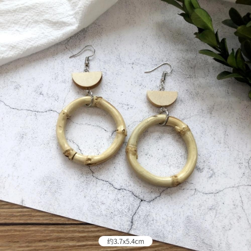 Vintage Mori Grass and Rattan Woven Handmade Earrings Bohemian Vacation Style Stud Earrings Female Ethnic Style Summer Ear Jewelry