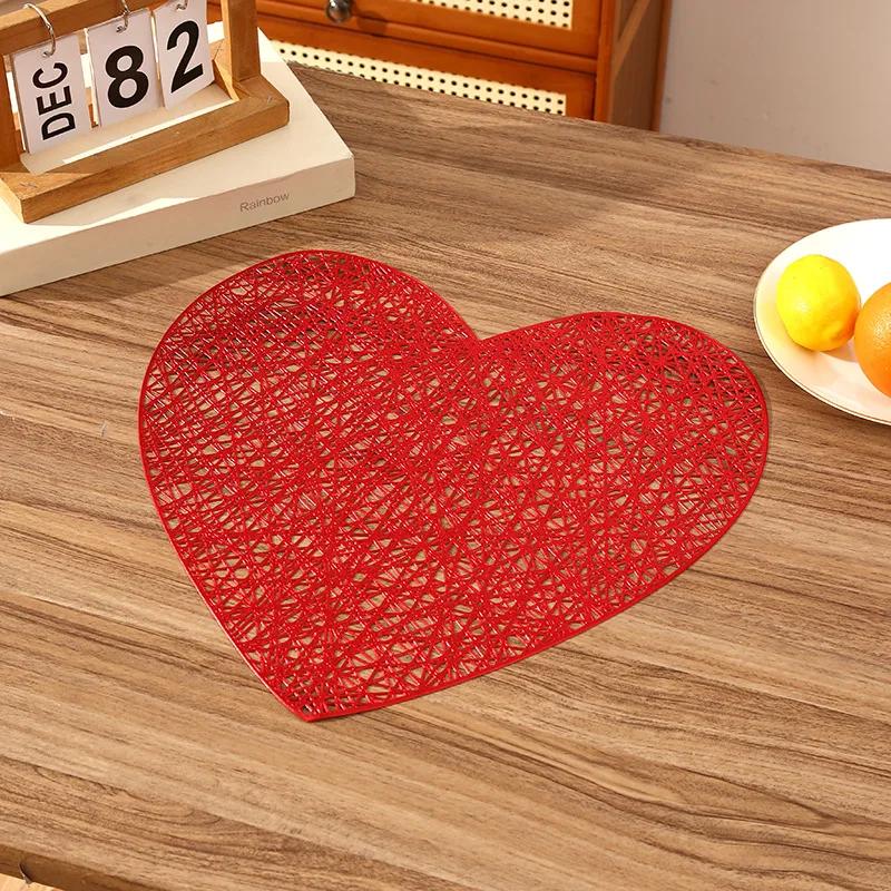 Wedding Heart Shaped Centerpiece Mat Hollow Reusable Placemat Hot Gold Placemat Fashion Coaster Heat Resistant Heart Placemat