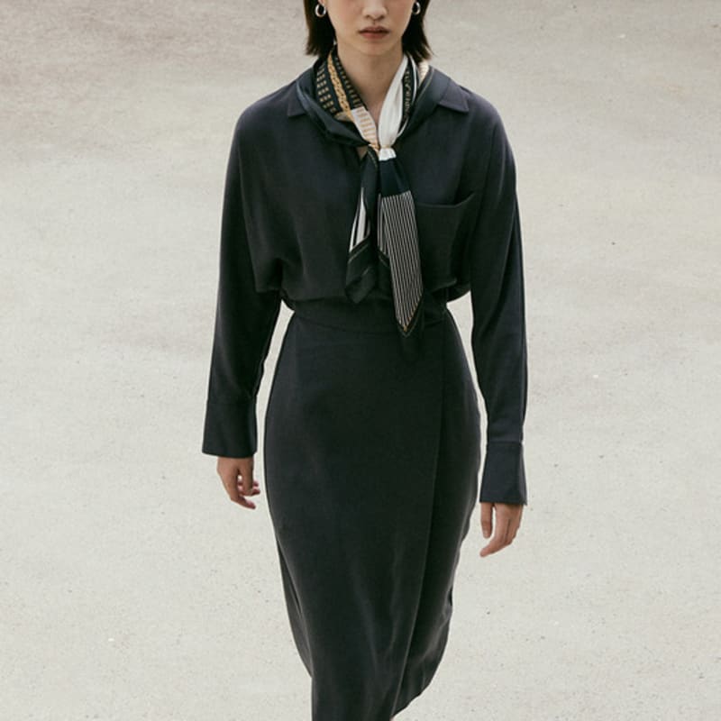 Saint Luxure Mini Square Scarf Sienne SL21FMSSN