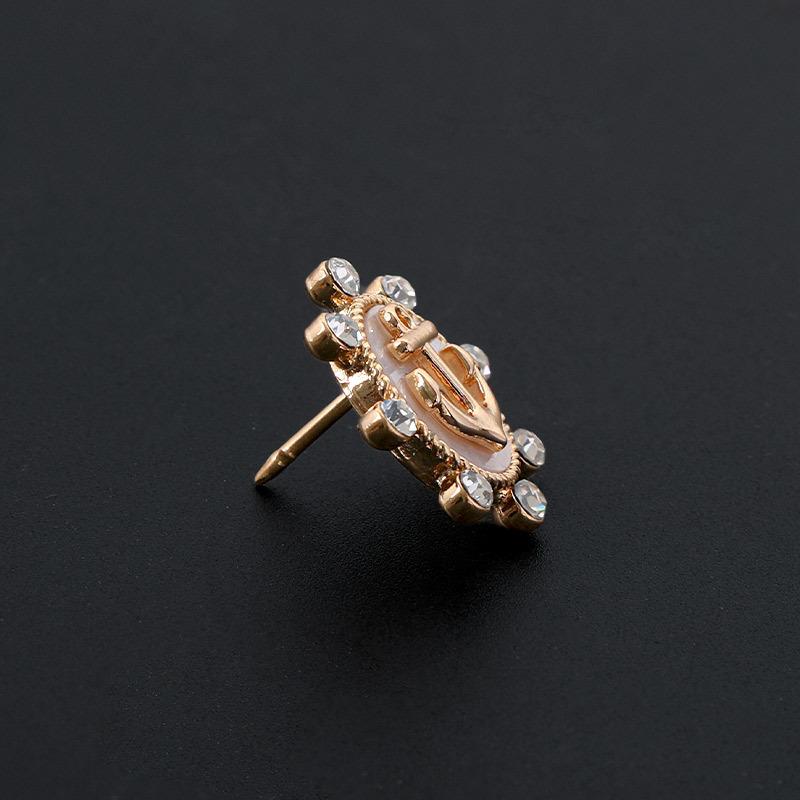 New rudder chest sailing needle Japanese smooth sailing badge clothes neckline suit accessories embellishment accessories