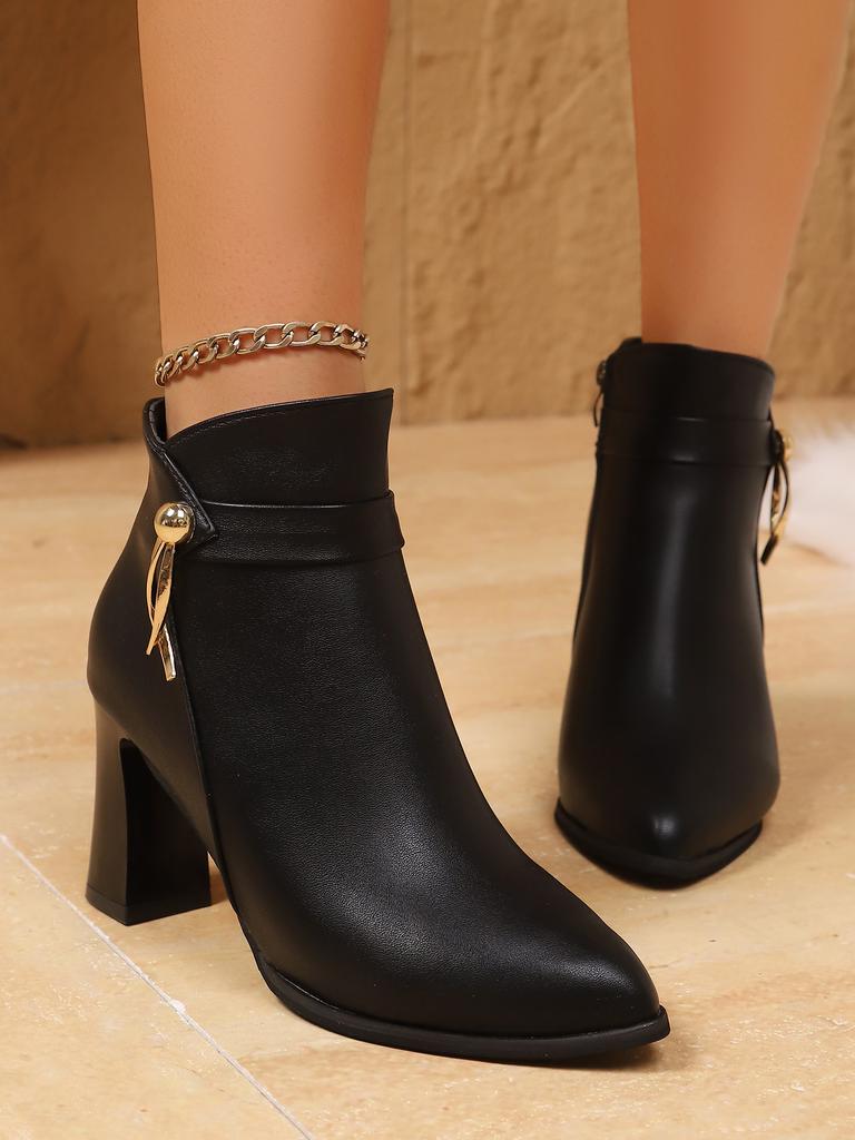 Spitze Stiefeletten für Damen mit hohem Sinn 2025 Herbst und Winter neue dicke Absätze hohe Absätze Lederschuhe britische Martin-Stiefel für Damen