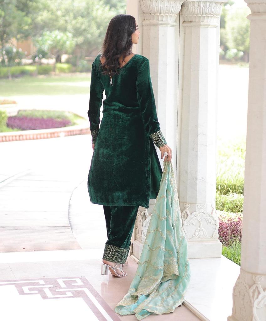 Damen Fertigdesigner Samt Salwar Kameez Indisch Bollywood Partykleidung Salwar Anzug Kleid