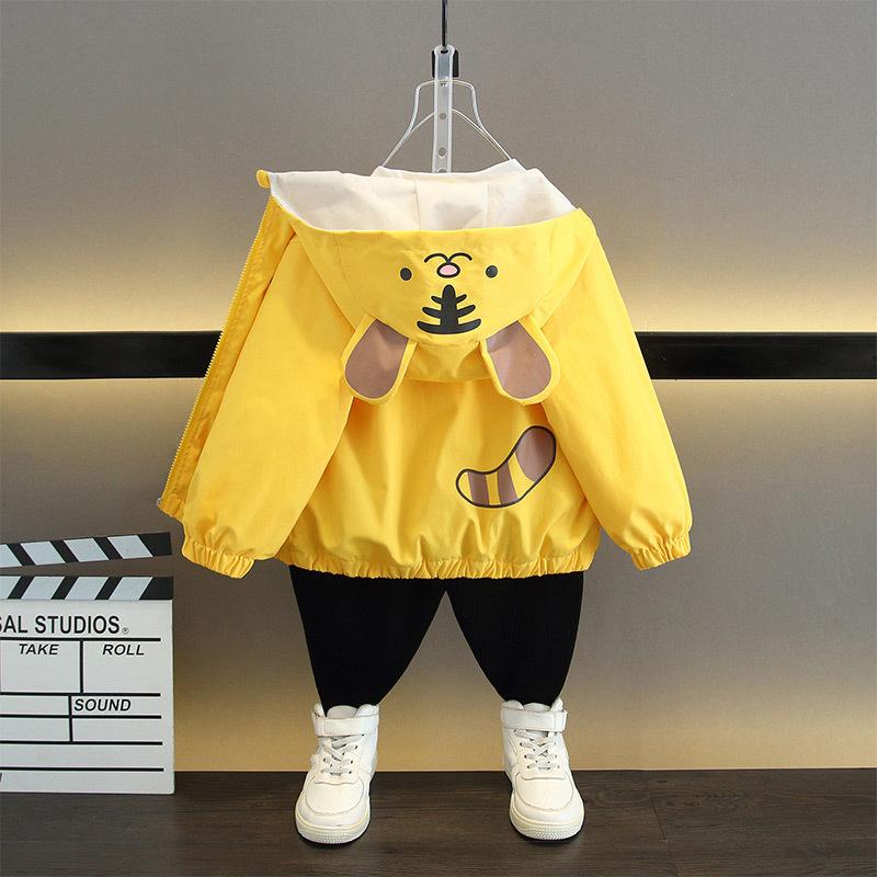 Frühlings- und Herbstteil der Kinder Jungen und Mädchen Herbstjacke Herbst Dünne Jacke Kleines Baby Cartoon Kapuzenoberteile