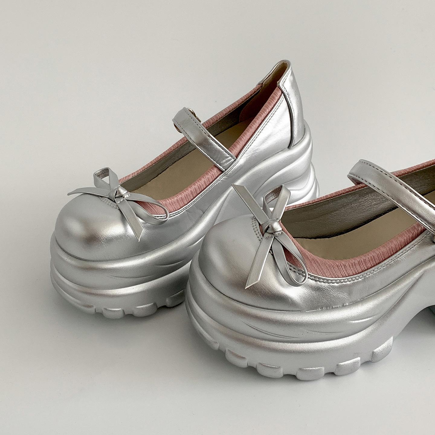 

Fashion New Autumn Chunky Platform Loafers for Women Butterfly-Knot Women Punk Thick Bottom Pumps Belt Buckle Chunky High Heels Shoes 39 серебряный