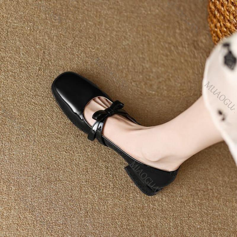 Fashion French Retro Low Heel Thick Bow Mary Jane Shoes Women 2025 Spring and Autumn New Patent Leather Shallow Mouth Pumps Single Shoes