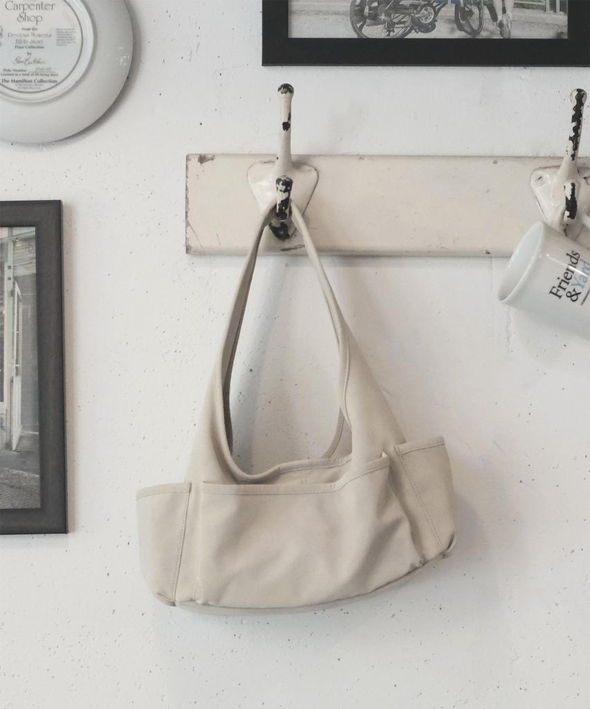 Ovhee Poni Shoulder Bag_Oatmeal