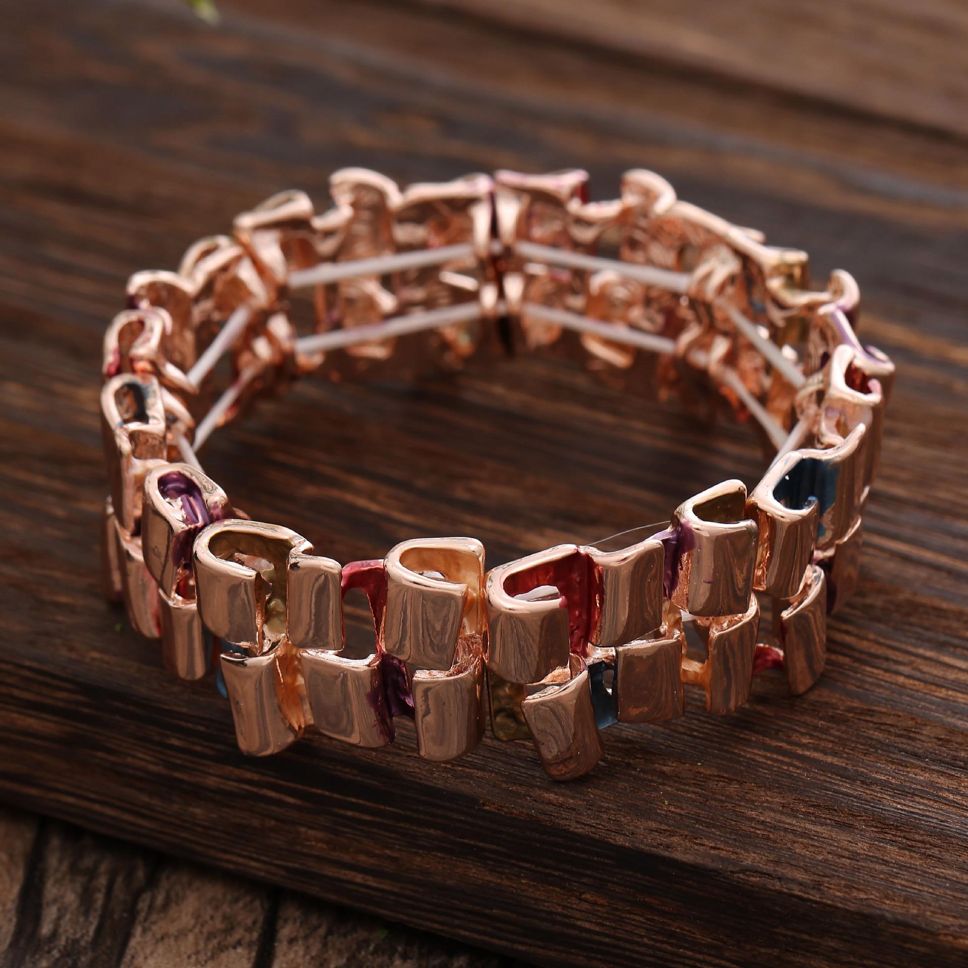 

Новый цвет живопись маслом геометрический квадратный полый эластичный браслет модный личность женский универсальный сплавный браслет