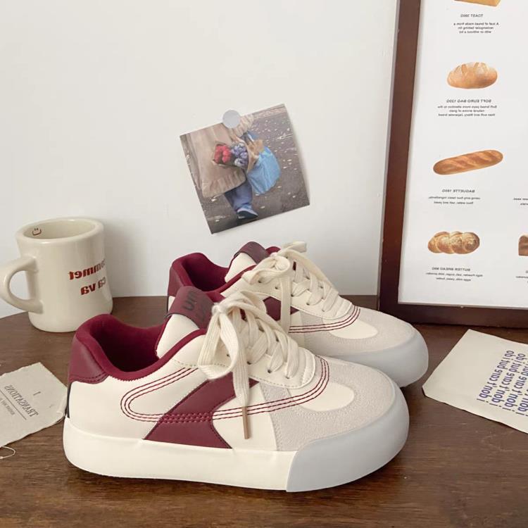 22 new niche platform canvas shoes in autumn ins super fire casual student board shoes tide