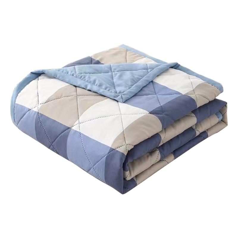 Cooling Comforter Refreshing Bedspread, Cool To The Touch Fabric Cooling Blankets For Hot Sleepers, Easy Care Thin Quilt