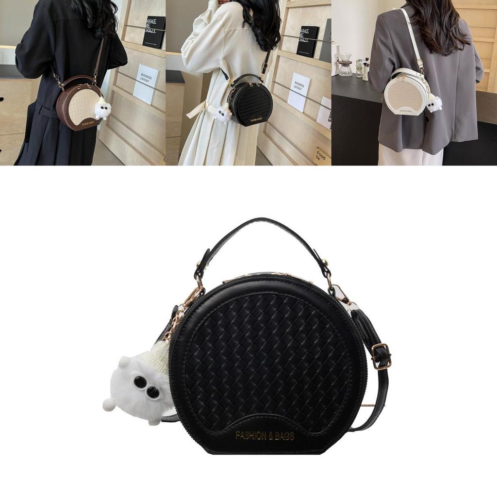 Stylish Trendy Womens Round Crossbody Bag With Zip Closure In Chic Black