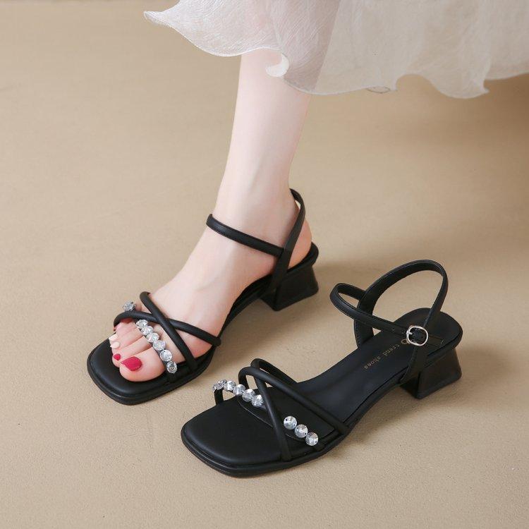 

[Youshilai] High-end silver sandals 2025 summer rhinestone temperament with thick heels women s shoes 34