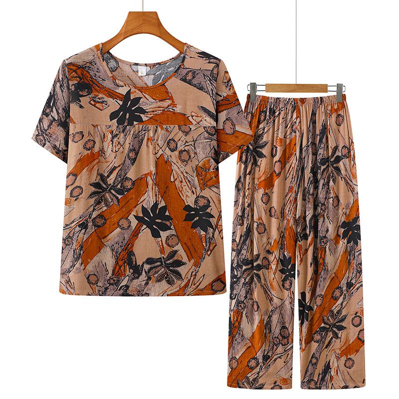 Women's Summer Short-Sleeve Two-Piece Set - Lightweight Nine-Point Pants, Perfect for Casual Home Wear, Ideal for Middle-Aged and Elderly Moms