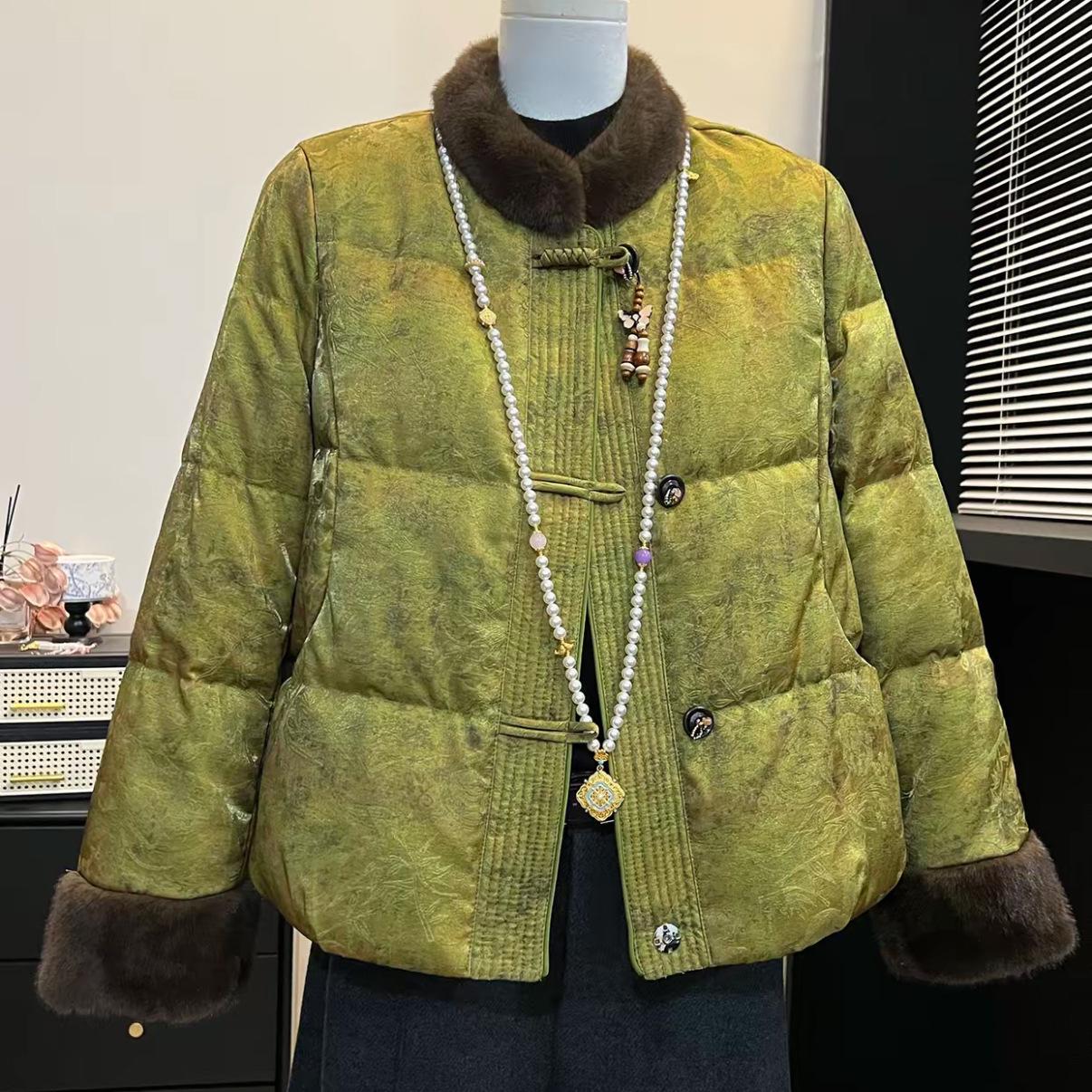 

Middle-aged Women s Stylish Winter Patchwork Fur Collar Down Jacket L (Recommended for 110-125 jin)