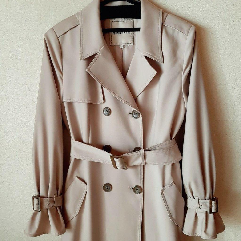 Used Arpege Story Limited Apuweiser-riche Pleated Trench Coat with Scarf, Beige