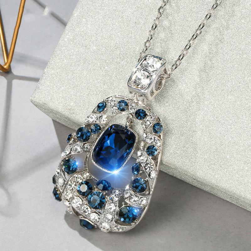Crystal Sweater Chain Long Flash Diamond Necklace Autumn and Winter Clothes Pendant Retro Atmospheric Accessories