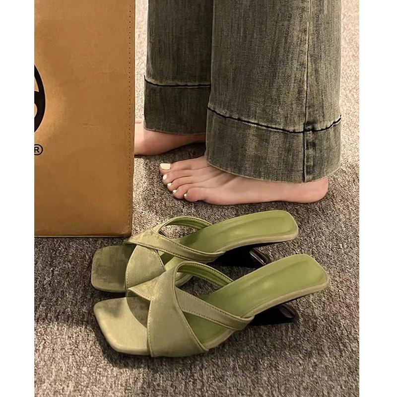 

Slippers women s summer new wedges with square head sandals open-toed versatile outer high heels 35