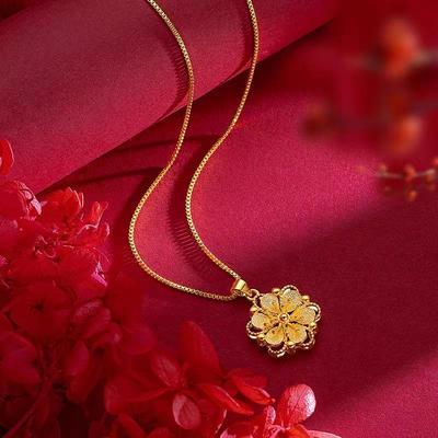 Vietnam Sand Gold-Plated Flower Pendant Necklace - Long-Lasting Color, Elegant Clavicle Chain