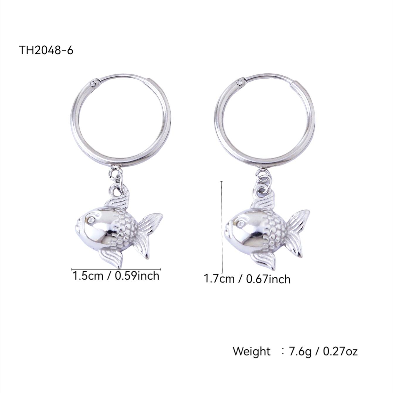 

Летняя пляжная мода Индивидуальность Милый богемный стиль Нержавеющая сталь Покрытие 18-каратным золотом Маленькая подвеска в виде толстой рыбки Цирконы Женская