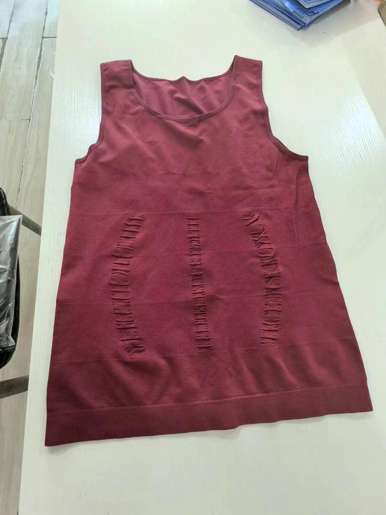 Men's Seamless Shapewear Tank Top: Tummy Control, Chest Binder, Fitness Base.