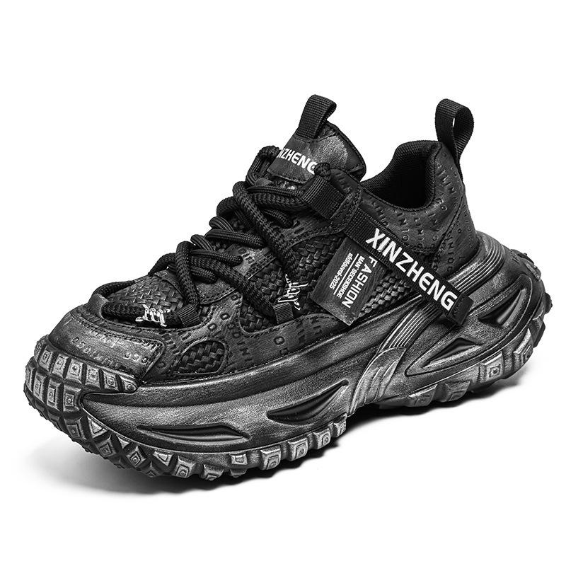 Men's Light Luxury Mesh Sports Shoes: Non-Slip, Breathable, Thick Sole, Height-Increasing, Autumn/Winter Casual Running Dad Shoes.