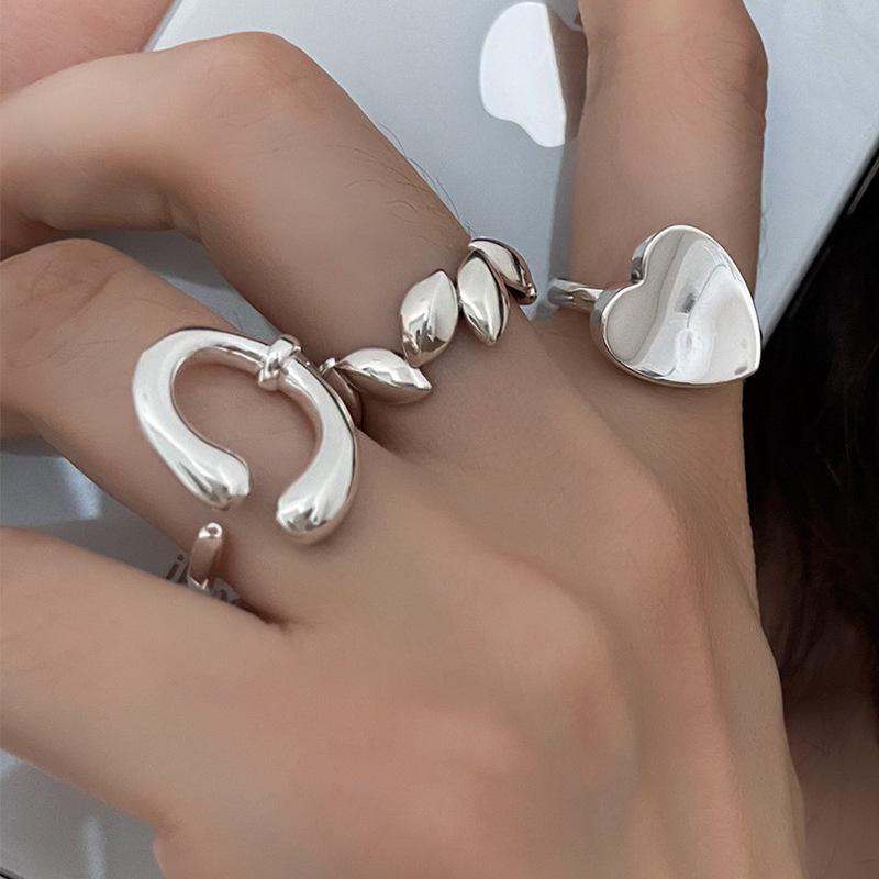 Prsten ve stylu korejském S925 postříbřený s nepravidelným listem - Dámská vintage móda, Jednoduchý zakřivený okraj Srdce Geometrický Otevřený design pro ukazováček.