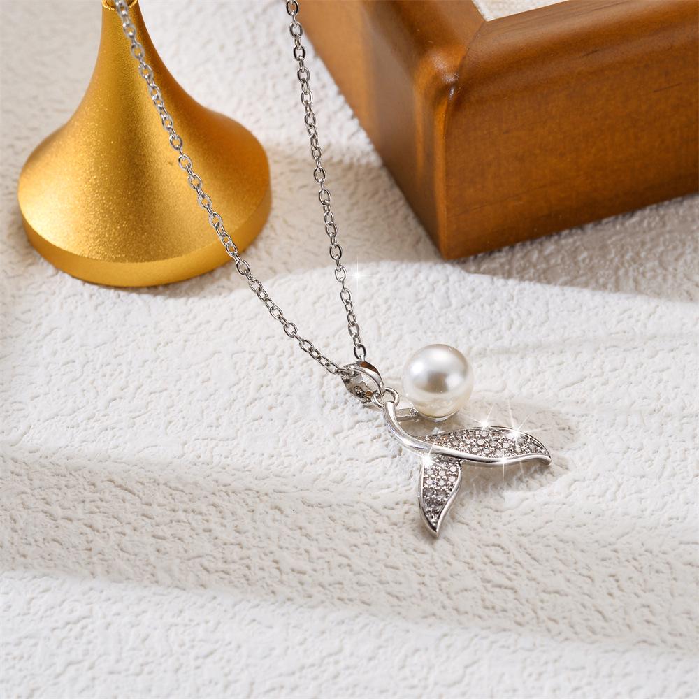 Simple Fashion Titanium Steel Women's Necklace - Non-fading, Luxurious, Versatile, Korean Style Clavicle Chain